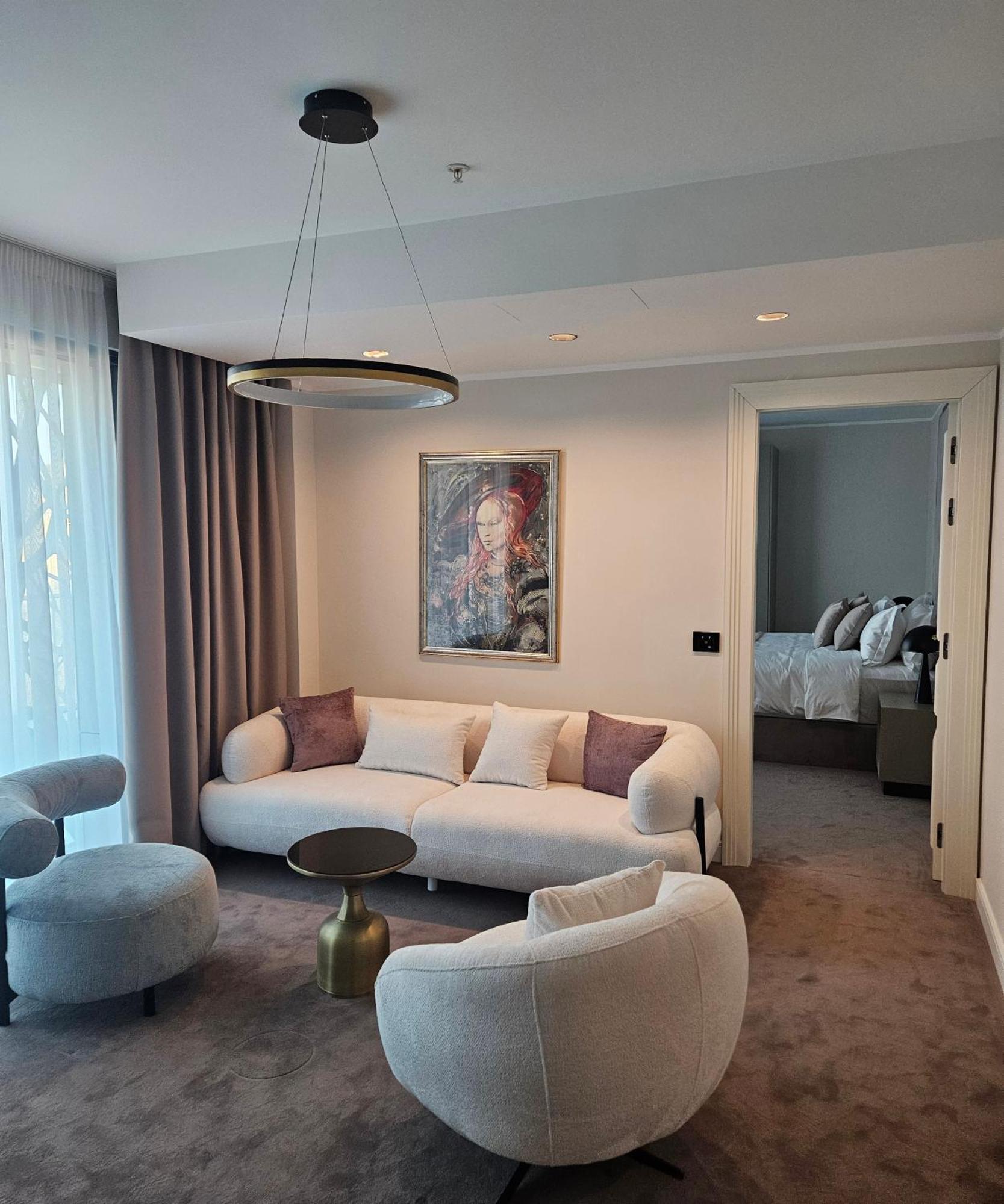 New Belgrade Premium Hotel Belgrado Exterior foto