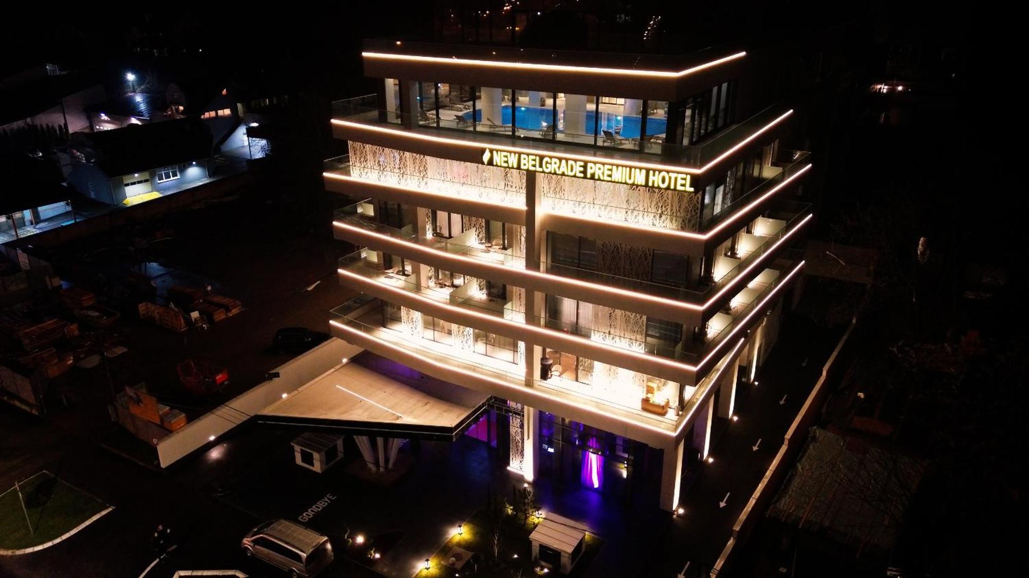 New Belgrade Premium Hotel Belgrado Exterior foto